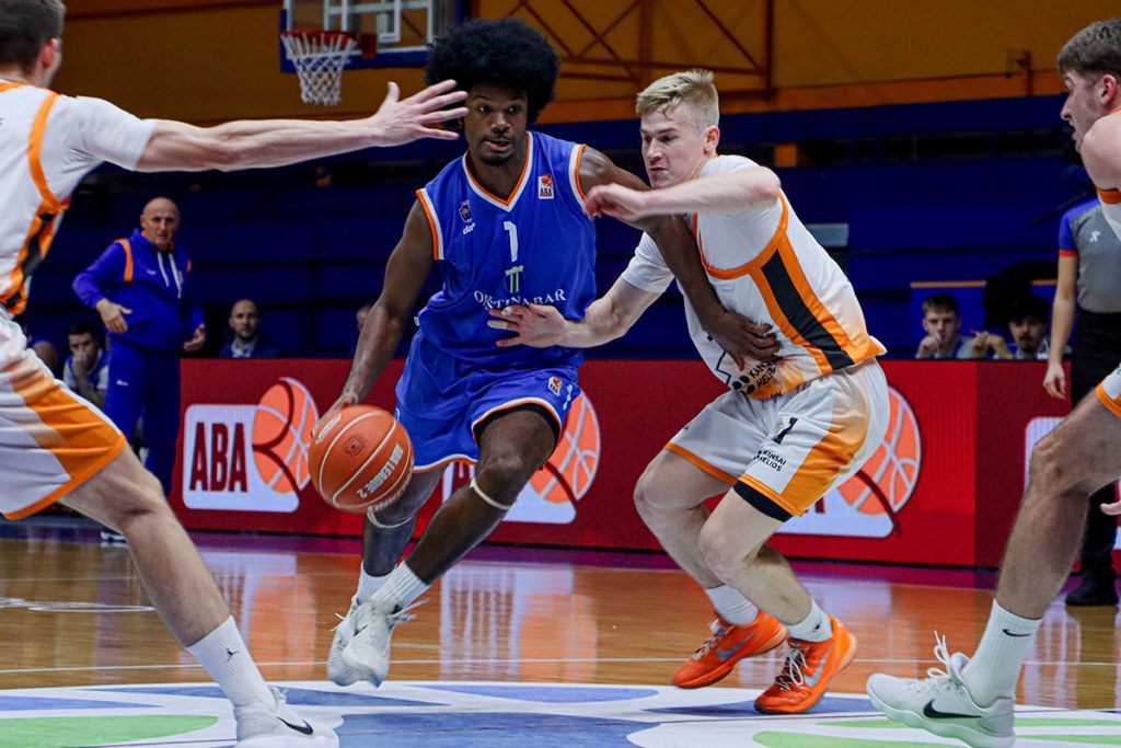 Košarkaši Mornara poraženi u Domžalama