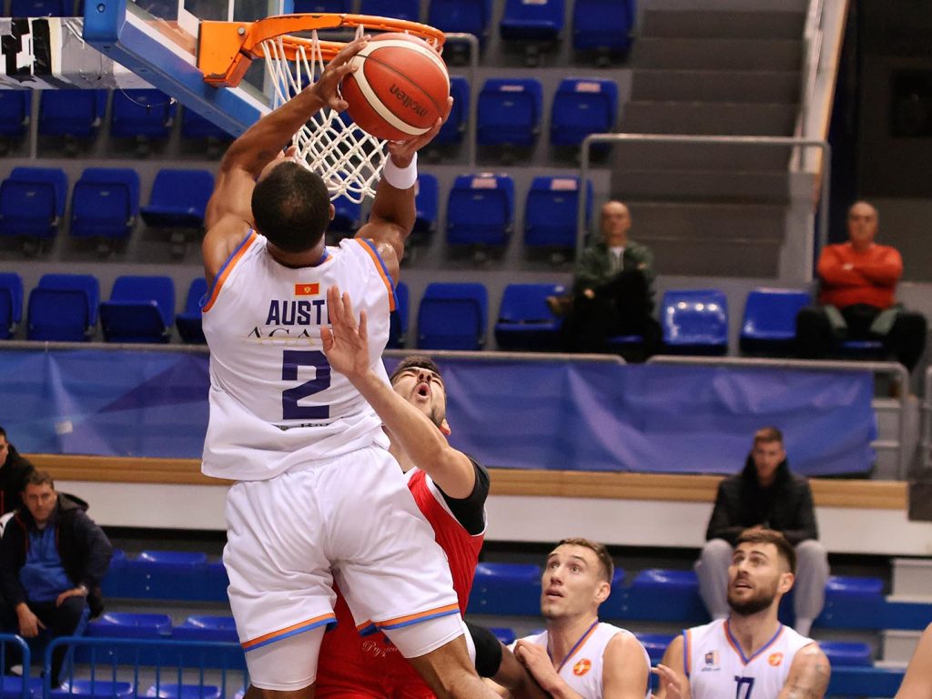 Lovćen ubjedljiv u derbiju protiv Mornara